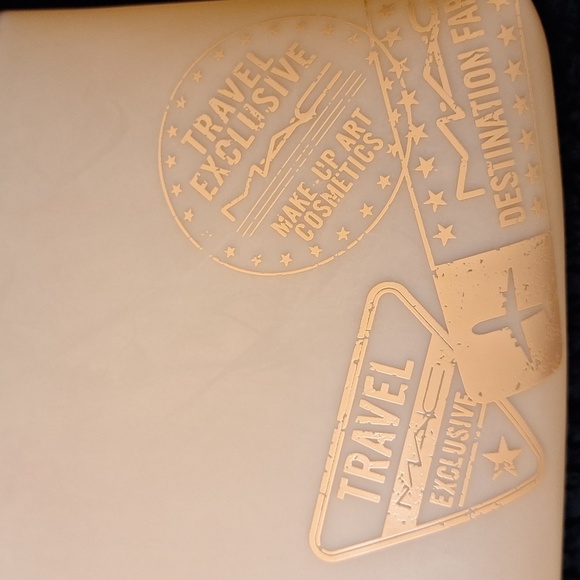 MAC Cosmetics Makeup Bag - Picture 8 of 9